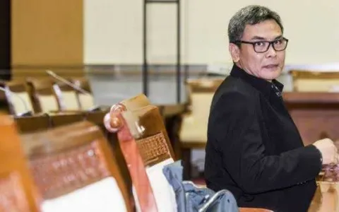 Komisi III DPR RI Minta Kejagung Jangan Tebang Pilih Soal Impor Baja