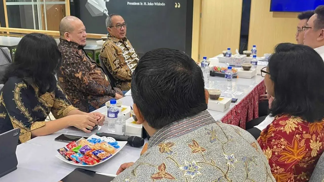Ketua DPD RI Bicara Soal Masa Depan Indonesia Dipertemuan Dubes Dan Wakil Kadin Di Singapura
