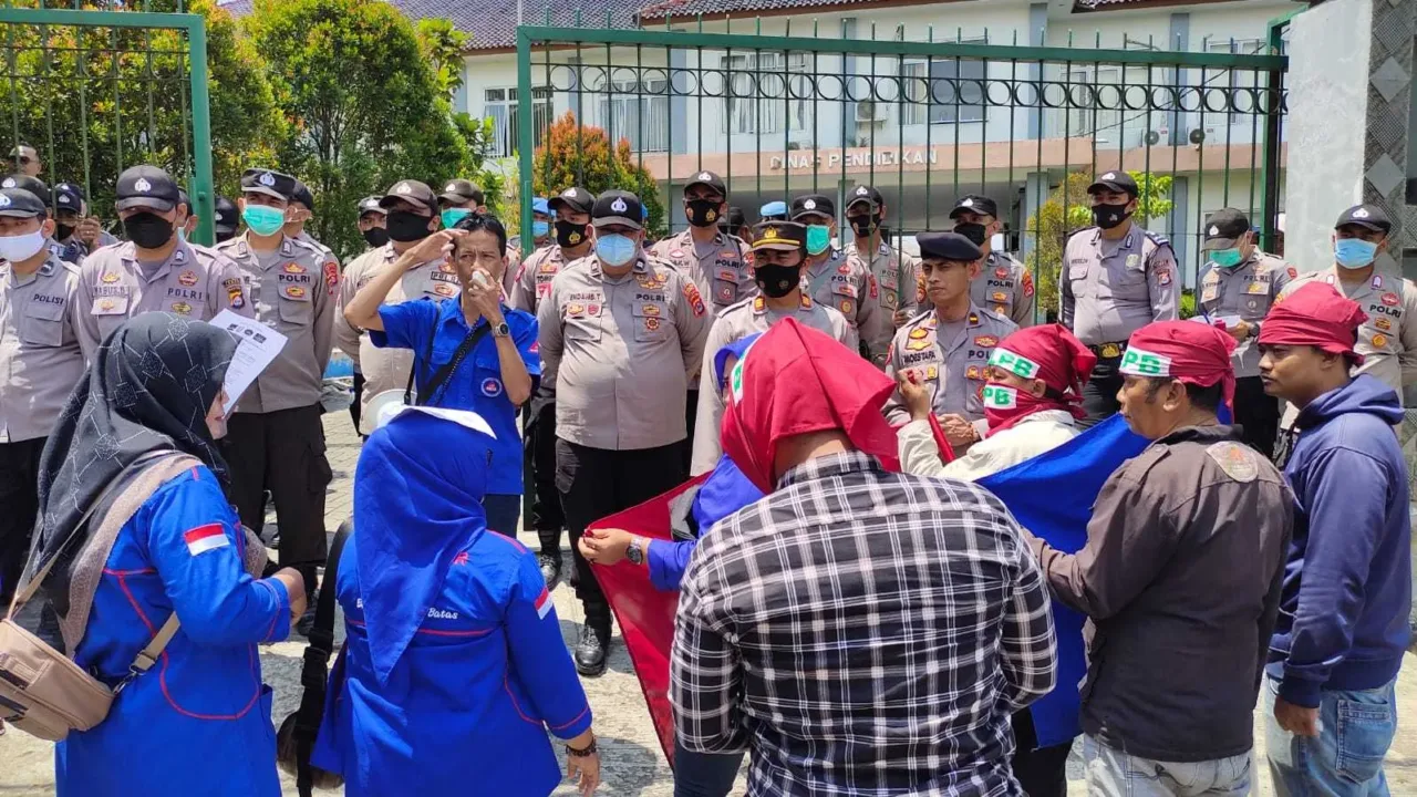 LAPOR ke MENTERI…Dindik Lebak Disebut Payah Pengawasan