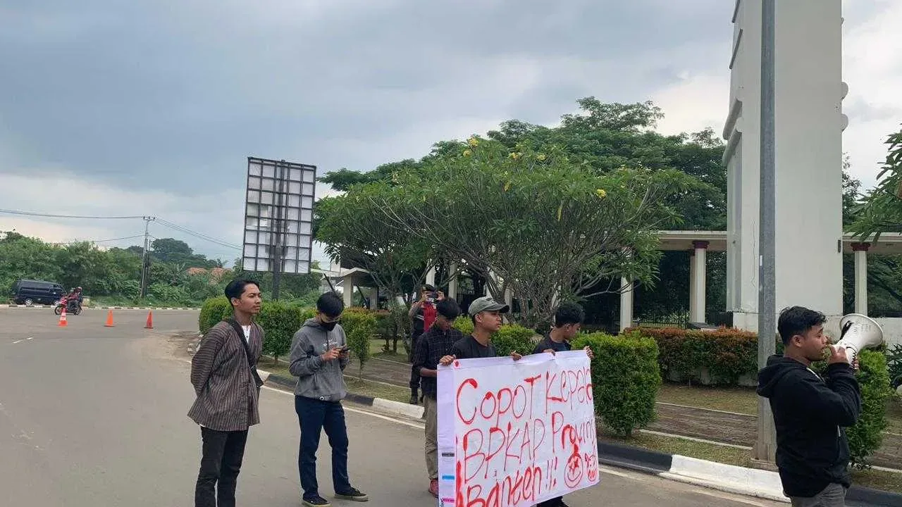 Kepala BPKAD Banten Dinilai Gagal dan Harus Dicopot