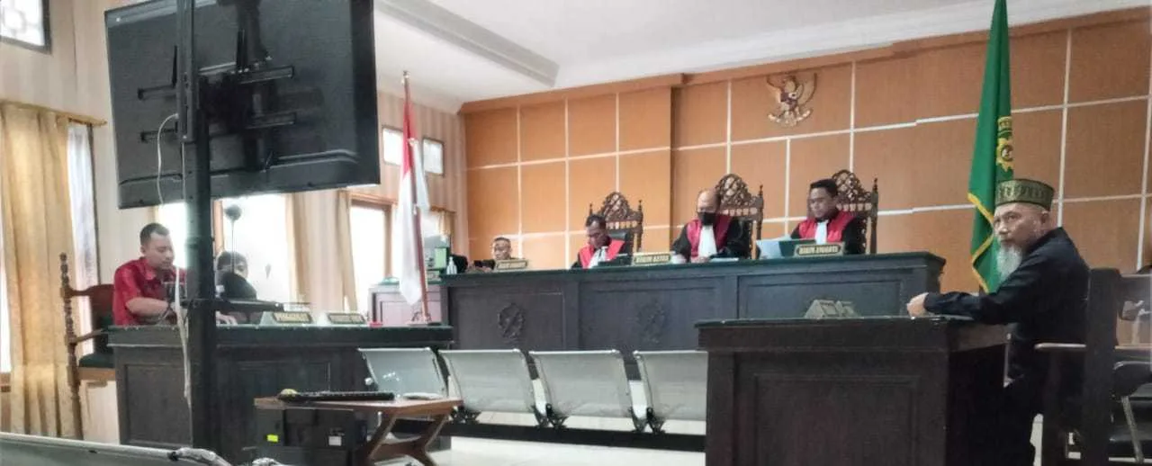 Penggugat ke Majelis di PN Samarinda, Kalian Pendusta dan Penghianat