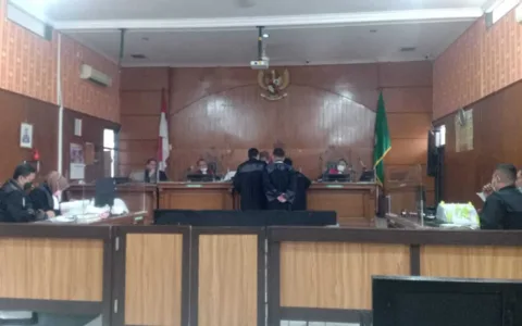 SIKAT…Sidang Terdakwa Doni Salman di Kejari Kabupaten Bandung