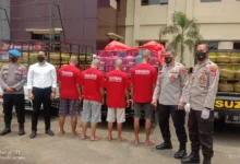 GEBER. Polres Pandeglang Amankan Pengoplos Gas LPG Bersubsidi Di Munjul