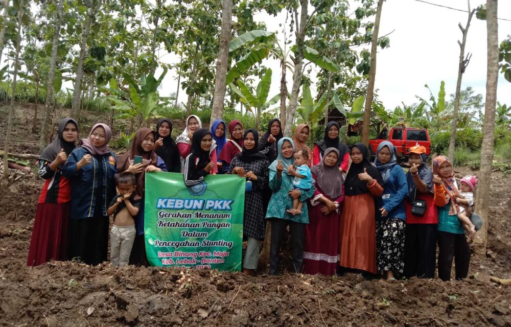 Mantap...!Gerakan Menanam Pohon Di Binong Maja