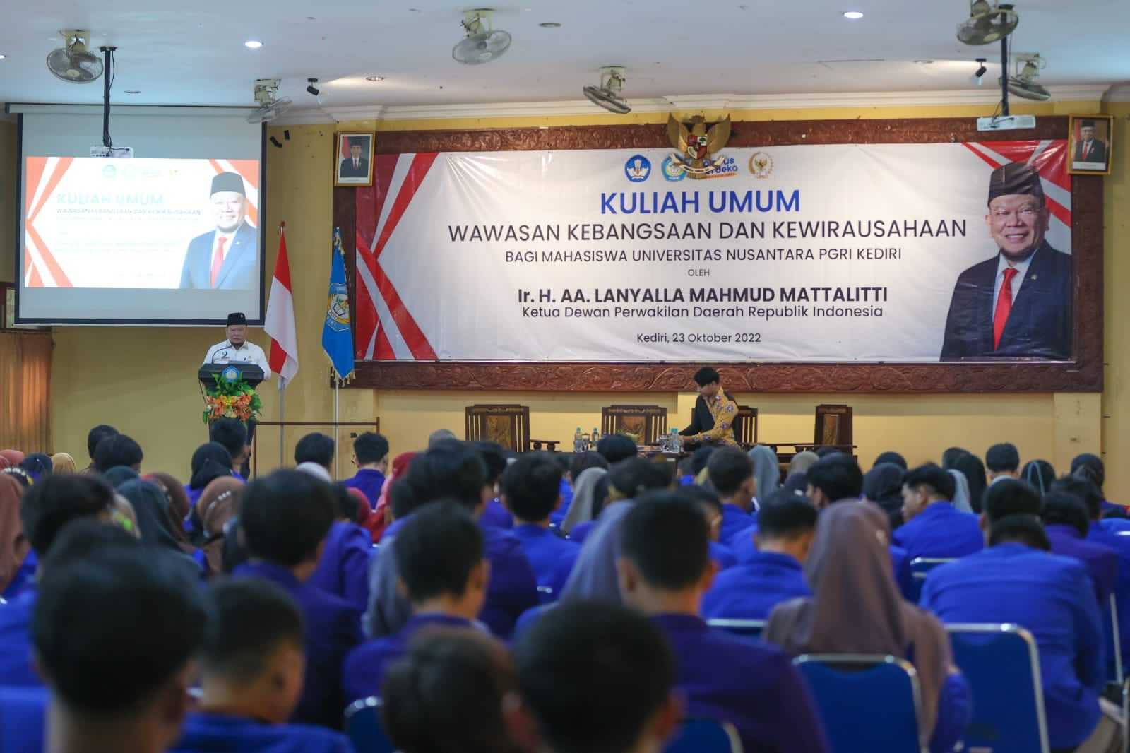 Ketua Dpd Ri Paparkan Penyebab Apbn Selalu Minus Ketika Isi Kuliah Umum Di Unp Kediri