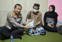 Kapolda Jatim Kunjungi Rumah Keluarga Tragedi Kanjuruhan