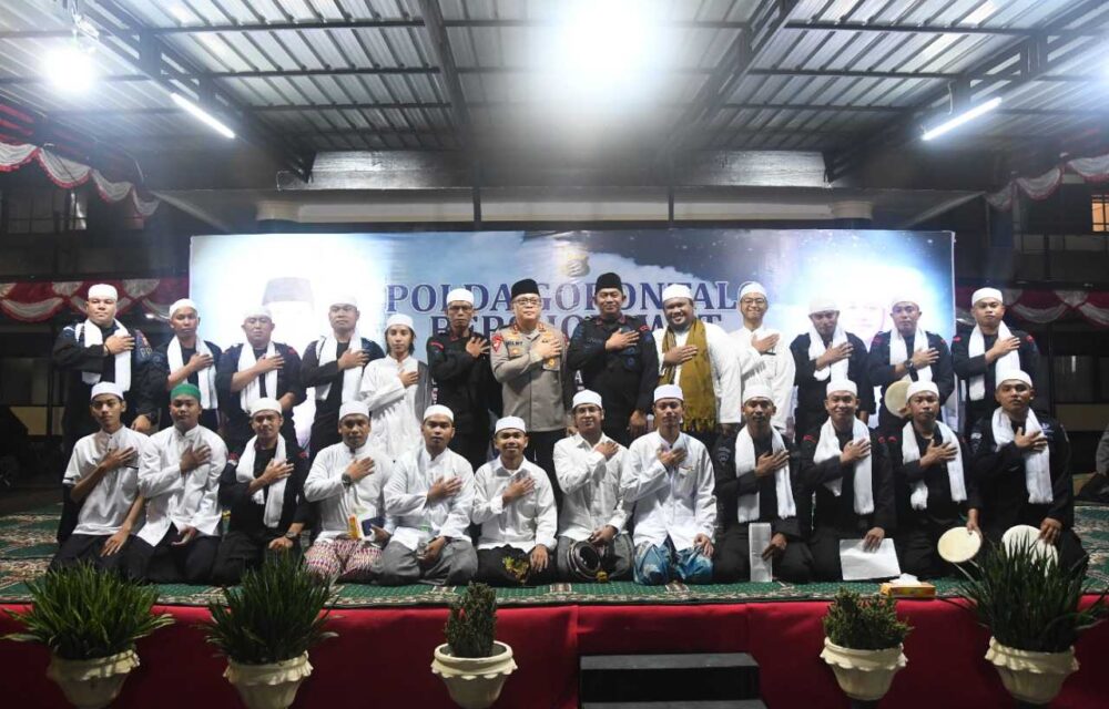 Hari Santri, Polda Gorontalo Didruduk Ratusan Santri
