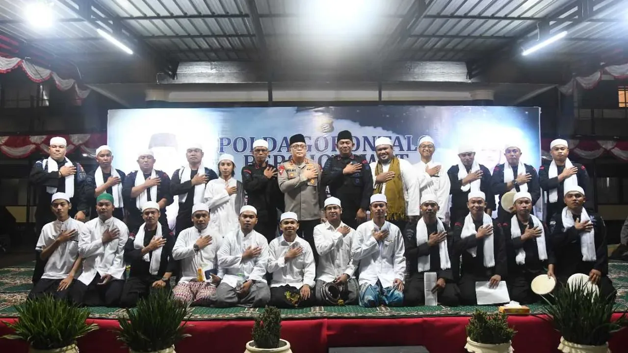 Hari Santri, Polda Gorontalo Didruduk Ratusan Santri