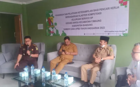 GAS TERUS…Mantan Pecandu Narkoba Ikuti Pelatihan Service HP di Bandung