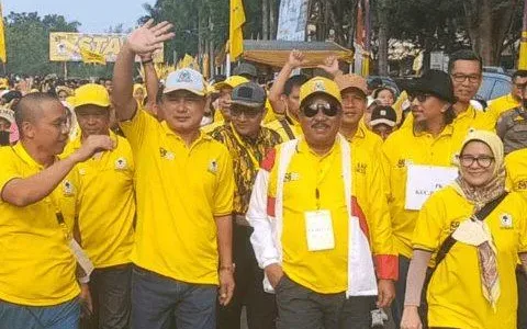 Ribuan Peserta Ikuti Jalan Sehat di HUT 58 Tahun Golkar