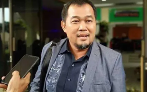 Dinilai Bermasalah, Jokowi Didesak Batalkan Heru Budi Jadi PJ Gubernur DKI