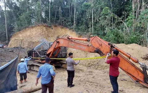 POLRES BERAU KALTIM UNGKAP KASUS TAMBANG BATUBARA ILEGAL DALAM RANGKA PROGRAM QUICK WIN PRESISI