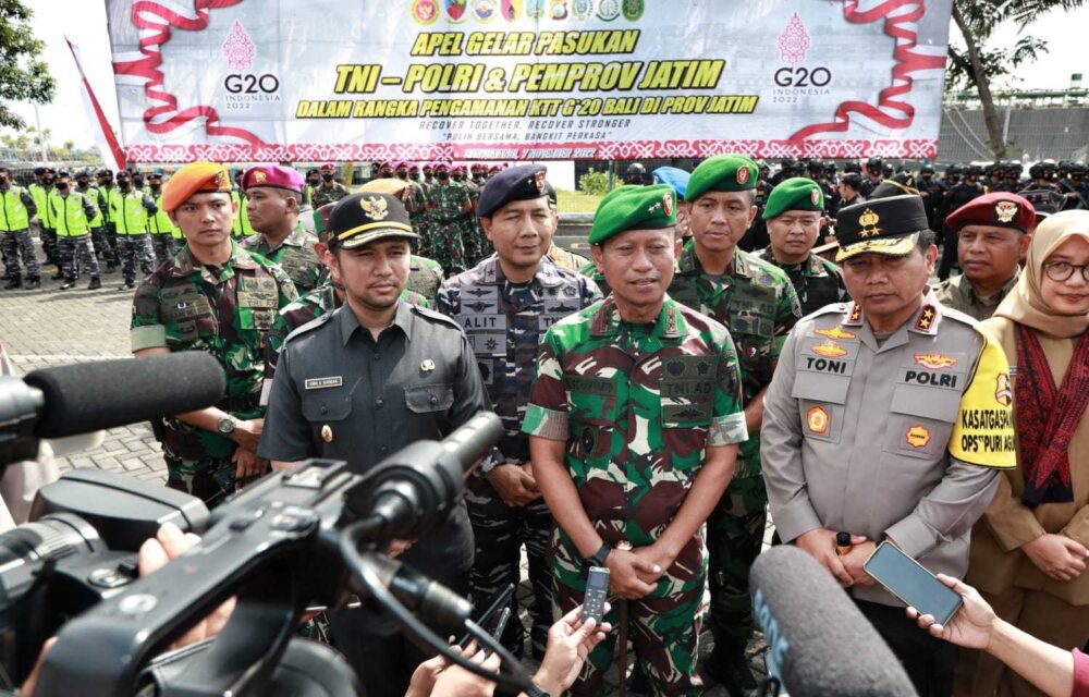 Jelang Kttg20, Forkopimda Jatim Ikuti Gelar Pasukan Di Pelabuhan Tanjungwangi