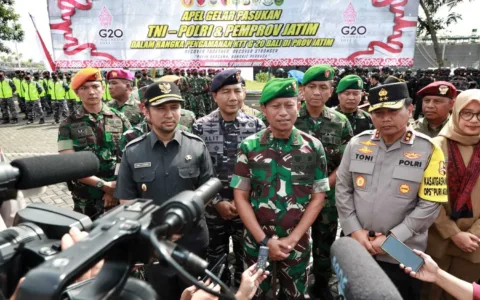 Jelang KTTG20, Forkopimda Jatim Ikuti Gelar Pasukan di Pelabuhan Tanjungwangi
