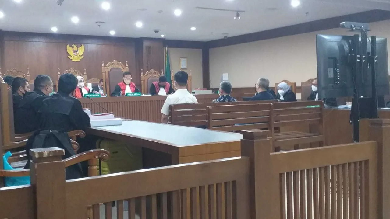 SIKAT…Kuasa Hukum BHL Sebut Surat Dakwaan Jaksa Keliru Tentang Kerugian Negara
