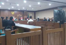 SIKAT…Kuasa Hukum BHL Sebut Surat Dakwaan Jaksa Keliru Tentang Kerugian Negara