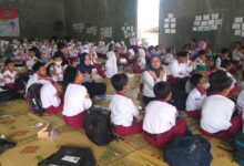 Kemensos Berikan Santunan, Sd Ambruknya Di Gunung Kidul 13 Kemensos Berikan Santunan, Sd Ambruknya Di Gunung Kidul