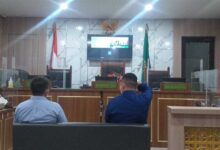 Ko Bisa...!Terdakwa Bingung Sidang Perdana Di Pengadilan Negeri Depok