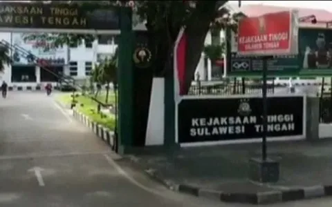 BONGKAR PAK…Oknum Jaksa Kejati Sulteng Diduga Halangi Pencari Keadilan