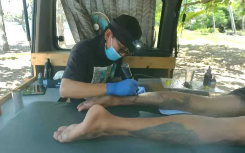 Bermodal Mazda A2000 Bagus Traveling Tattoo