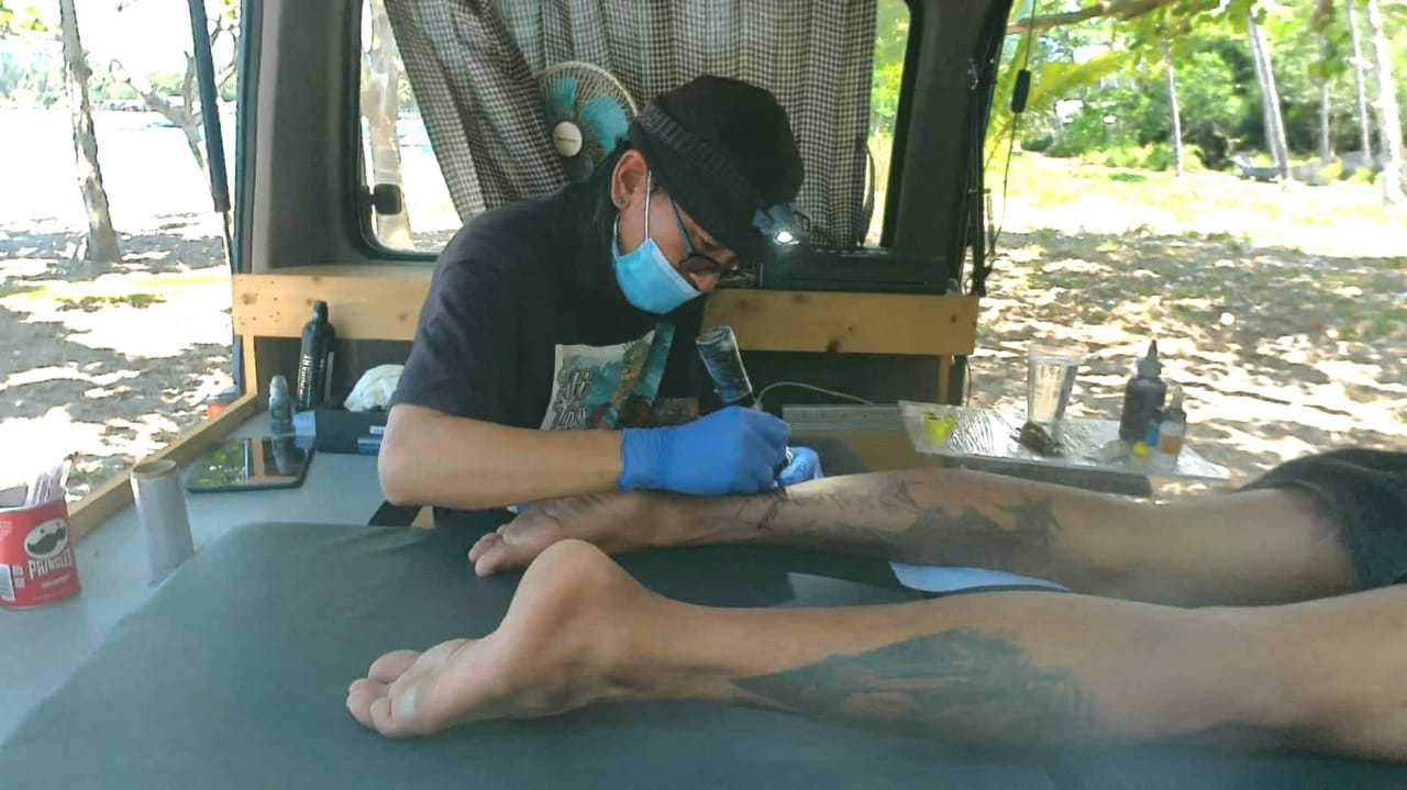 Bermodal Mazda A2000 Bagus Traveling Tattoo
