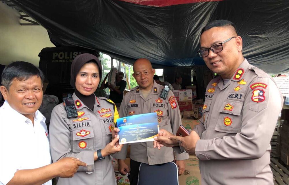 Polri Dan Fkdb Salurkan Bantuan Korban Gempa Cianjur