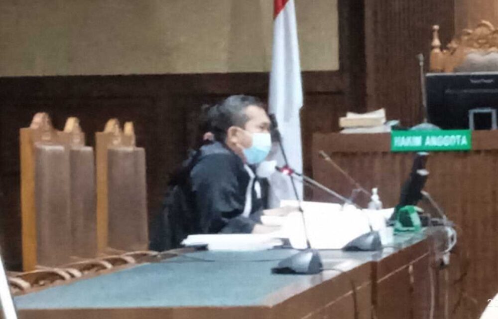 Ngeri Kali...!Dugaan Rekayasa Penyidik Di Kasus Impor Baja