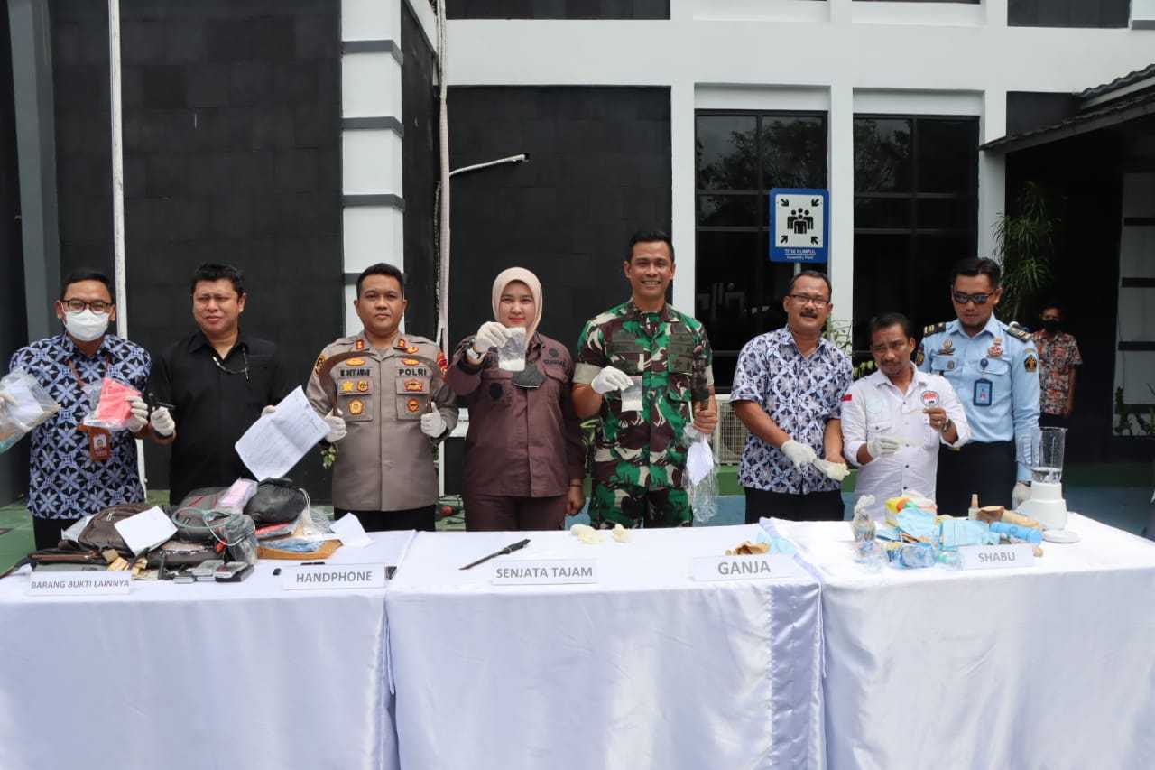 Kapolres Lebak Hadiri Pemusnahan Barang Bukti Tindak Pidana