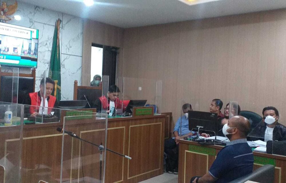 Sidang Di Pn Depok, Orang-Orang Suruhan Politisi Golkar Dibombardir