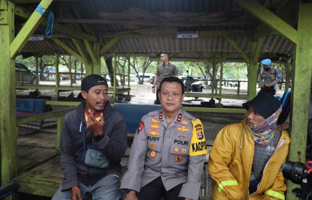 Kapolda Banten Terjun Langsung Cek Evakuasi Posko Tanggap Bencana