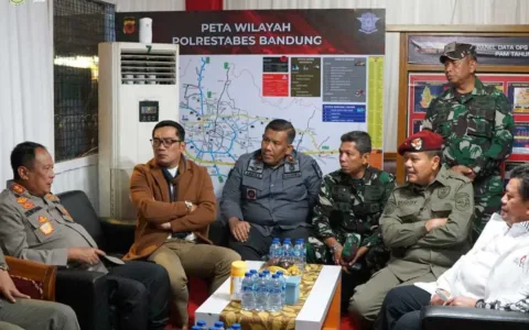 Kanwilkumham Jabar dan Kapolda Pastikan Malam Pergantian Tahun Baru Aman dan Kondusif
