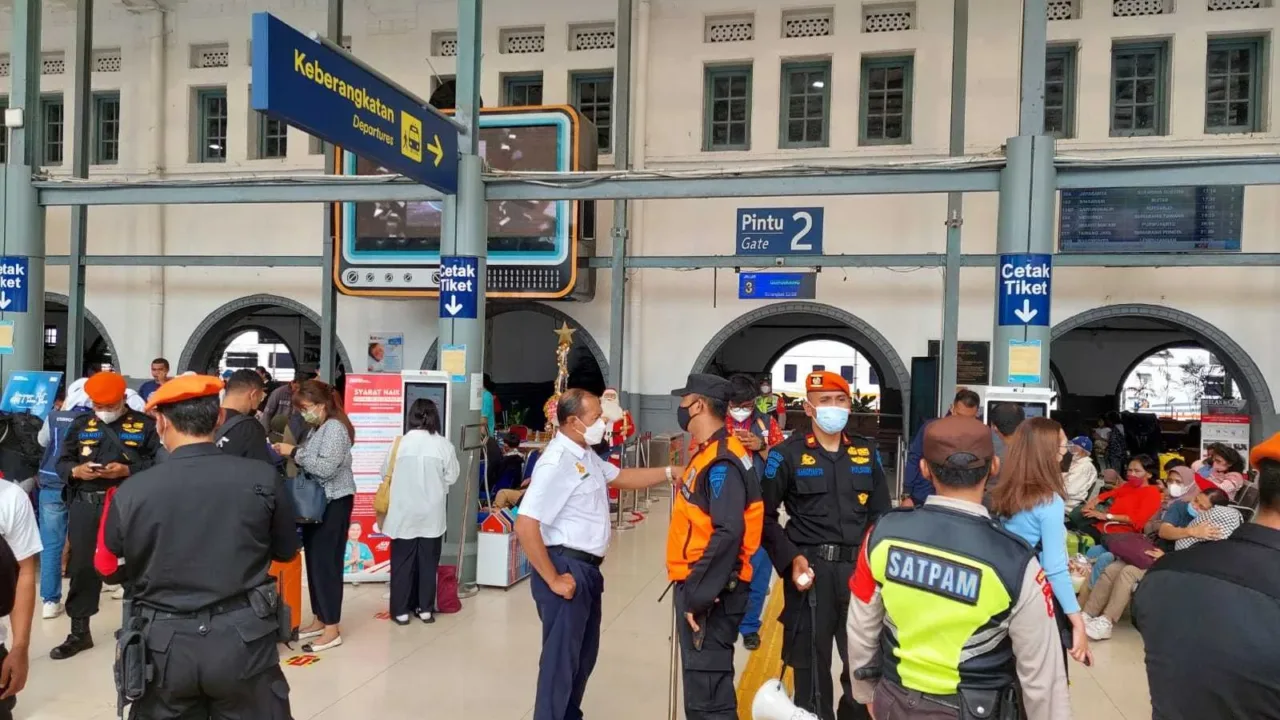 Pejelasan Daop 1 Jakarta Soal Keterlambatan KA Stasiun Gambir dan Pasar Senen