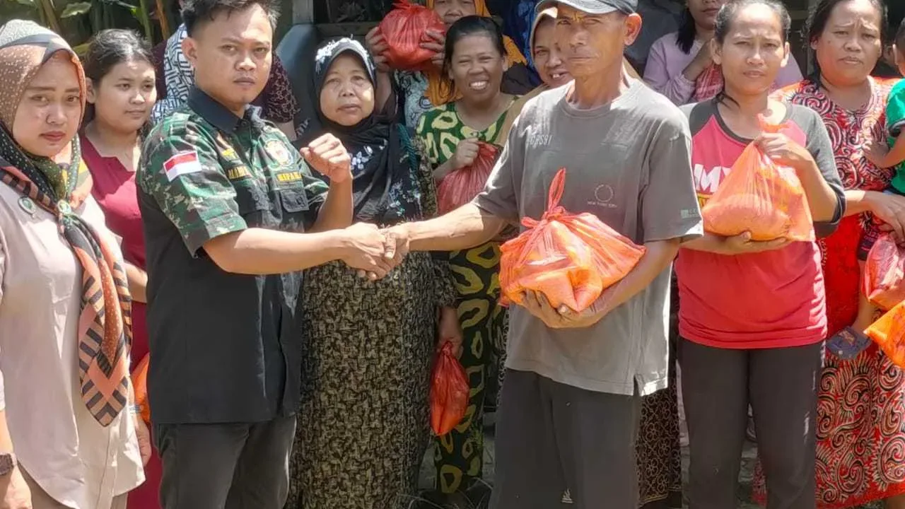Mantap Bener. DPD HPAKAD Banten Bagikan Paket Sembako Kepada Warga Terdampak Banjir