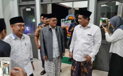 Pembukaan Muktamar KMF Ke-3, Wagub Jateng Taj Yasin sebut Organisasi Pesantren Harus Dikuatkan Identitasnya