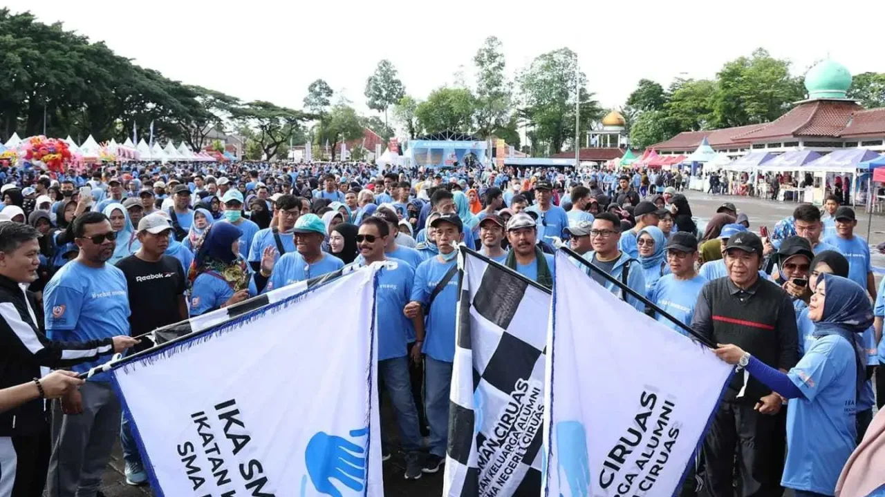 Lepas Jalan Santai, Pj Gubernur Banten Tekankan Hidup Sehat Dan Bahagia