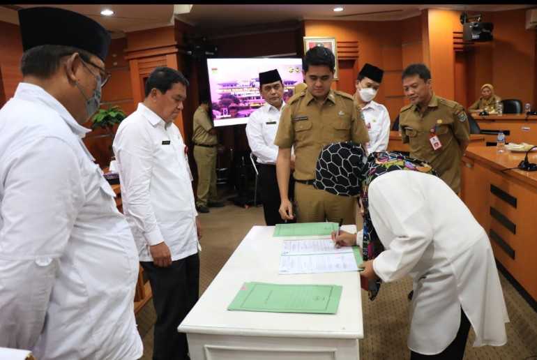Sekda Hadiri Serah Terima Jabatan Di Lingkungan Pemerintah Kabupaten Tangerang