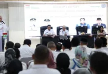 Selamatkan Warga dari Pinjol dan Bank Keliling