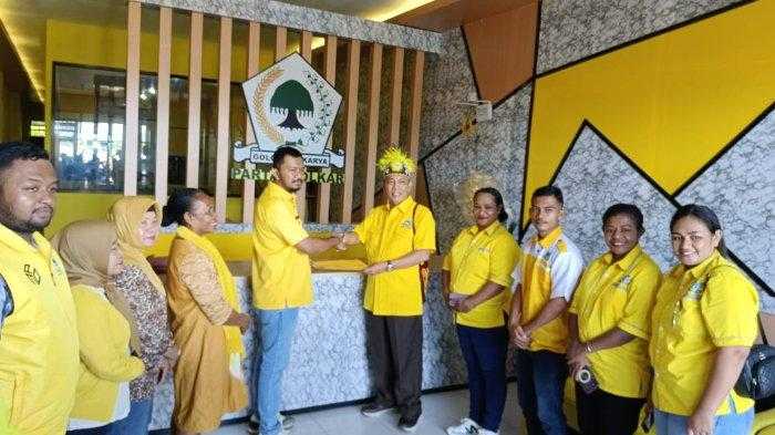 Wakil Sekjen Dpp Partai Golkar Daftar Di Dapil I Papua Barat