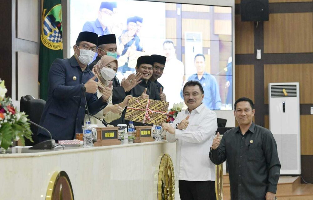 Luar Biasa, Tap Bentukan Ridwan Kamil Dan Sikap Lembek Dprd Jabar