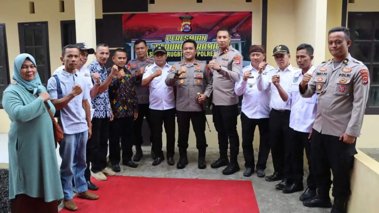 Tingkatkan Pelayanan, Kapolres Lebak Resmikan Gedung Asrama Polsek Curugbitung