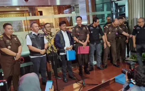 WADUH, Menkominfo Diperiksa Kejaksaan Terkait Dugaan Korupsi