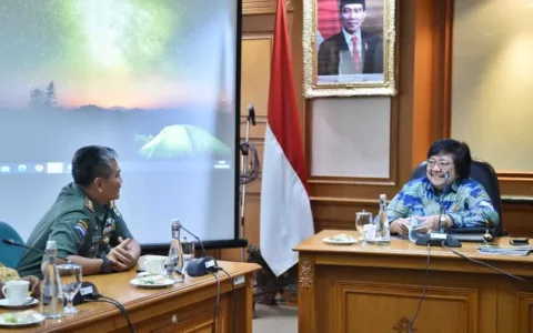 Menteri LHK Dukung Pangdam III Atasi Sampah