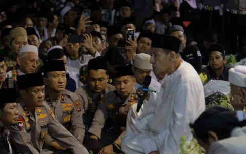 Polda Banten Tampilkan Berbagai Budaya Nusantara dan Hadirkan Habib Lutfi