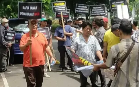 BONGKAR, Surati ke Penegak Hukum dan Jokowi Agar Lindungi Pencari Keadilan