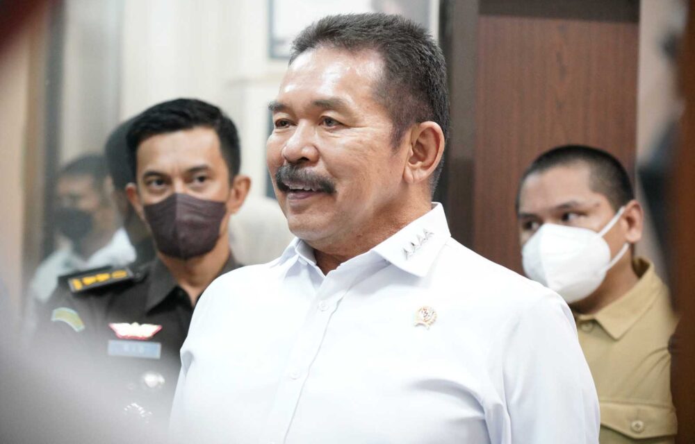 Jaksa Agung Raih Penghargaan Best Institutional Leaders