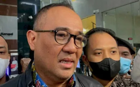 Eks Pejabat Pajak Rafael Trisambodo Diperiksa KPK