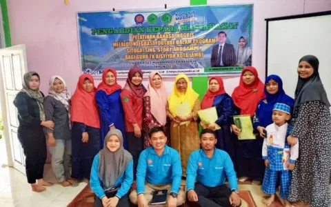 Dosen dan Mahasiswa Universitas Muhammadiyah Jambi Gelar Pelatihan Bahasa Inggris TK Asyiyah