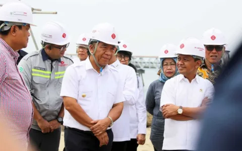 Kawal Investasi, Pj Gubernur Banten Al Muktabar Dampingi Menteri Investasi