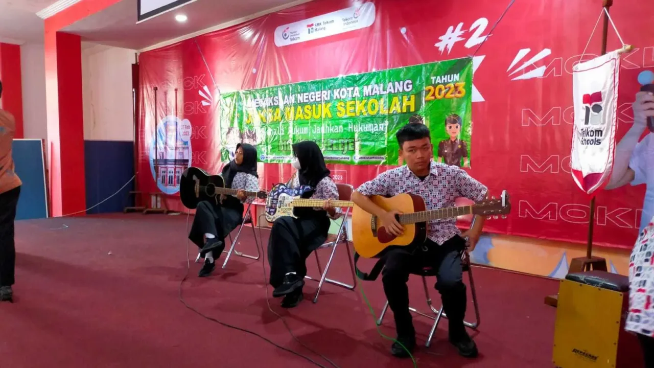 Jaksa Masuk Sekolah di SMK Telkom Malang
