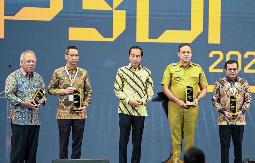 Bekasi Raih Dua Penghargaan Produk Dalam Negeri Dan Kesehatan